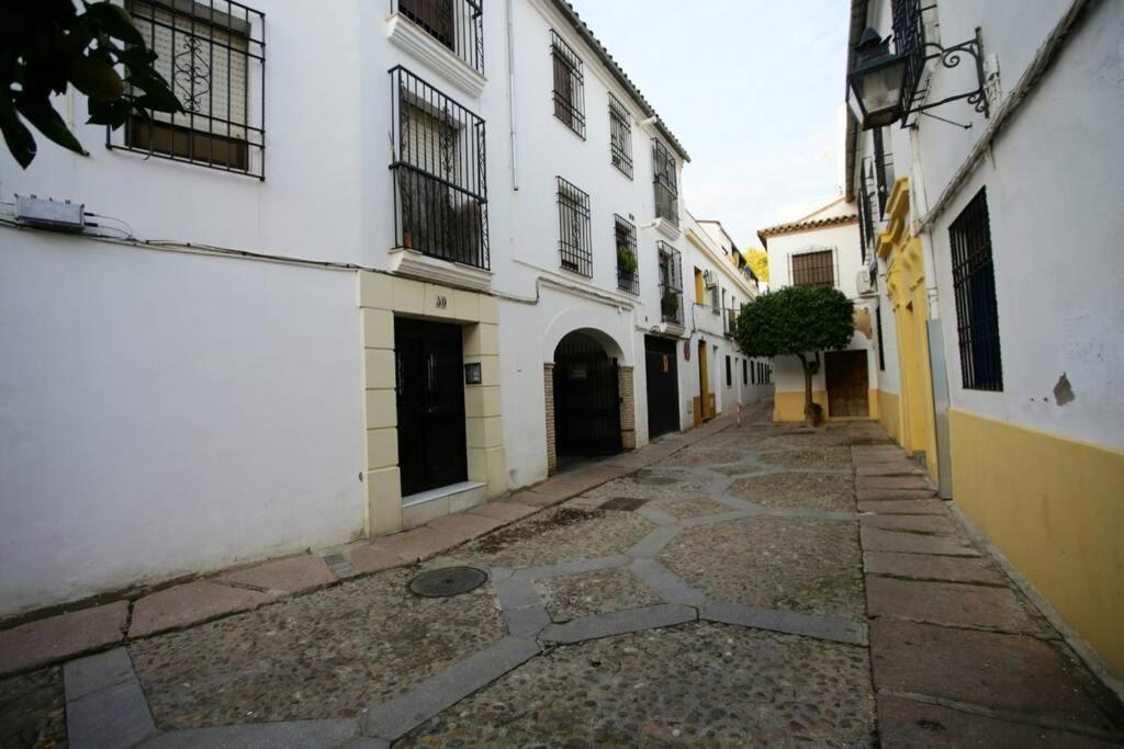 Calle San Basilio - Patios. Aparcamiento gratis Cordova Esterno foto